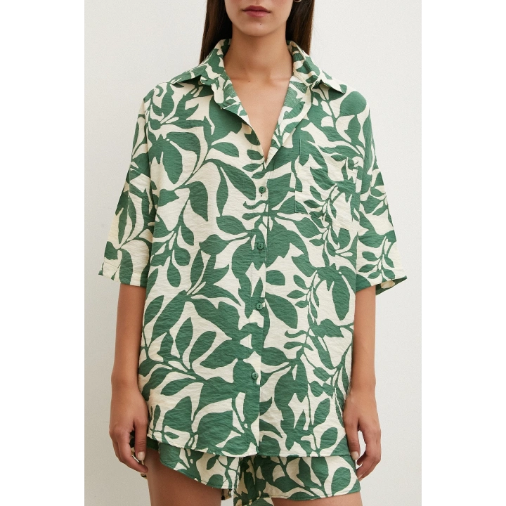 Yaprak Desenli Şortlu Takım Yeşil