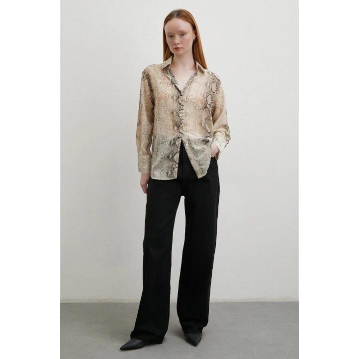 Yılan Derisi Desenli Tül Gömlek Bej