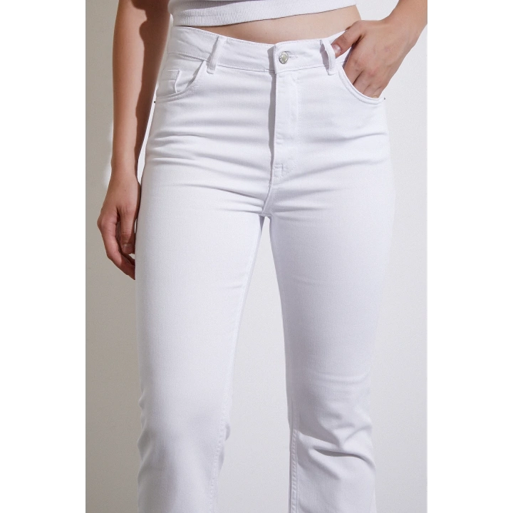 Yüksek Bel İspanyol Paça Jean Beyaz