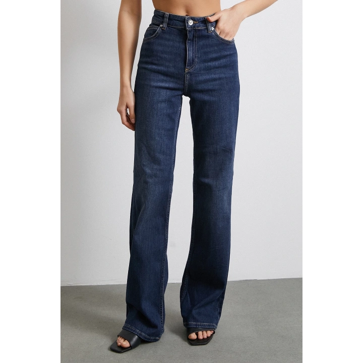 Yüksek Bel Likralı İspanyol Paça Jean Lacivert