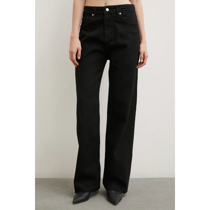 Yüksel Bel Kesik Geniş Paça Jean Siyah