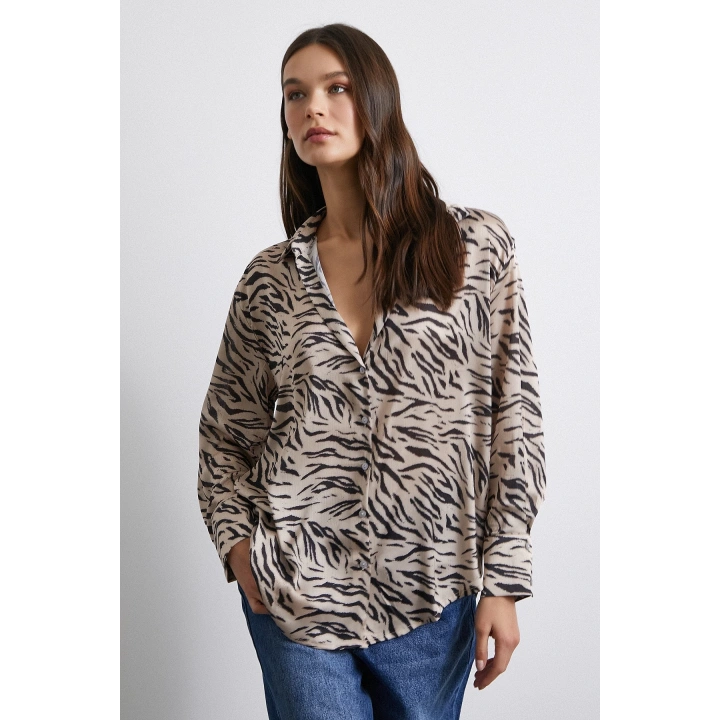 Zebra Desen V Yaka Gömlek Taş