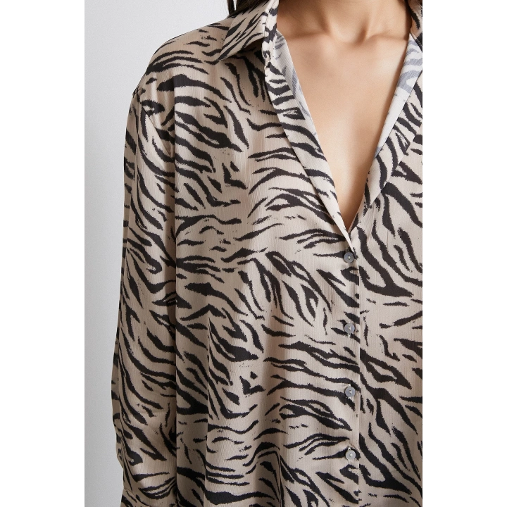Zebra Desen V Yaka Gömlek Taş