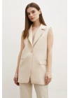 Cep Kapaklı Üç Düğmeli Uzun Yelek Bej