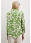 Çiçek Desenli Saten Gömlek Yeşil