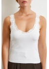 Dantel Askılı Top Beyaz