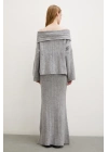 Etekli Madonna Yaka Takım Gri