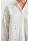 Fisto İşlemeli Gömlek Beyaz