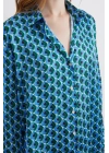Geometrik Desenli Saten Gömlek Mavi