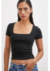 Kare Yaka T-shirt Siyah