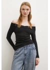 Kayık Yaka Bluz Siyah