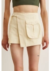 Kemer Detaylı Şort Etek Krem