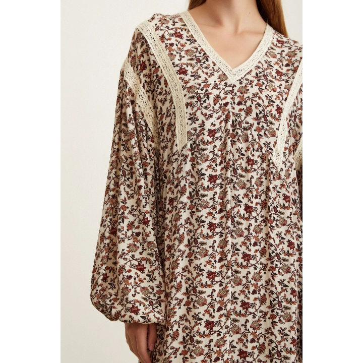 Brode Dantelli Elbise Bej