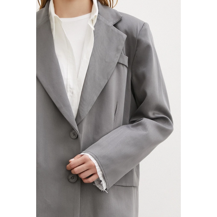 Cep Kapaklı Kesik Detaylı Blazer Ceket Gri