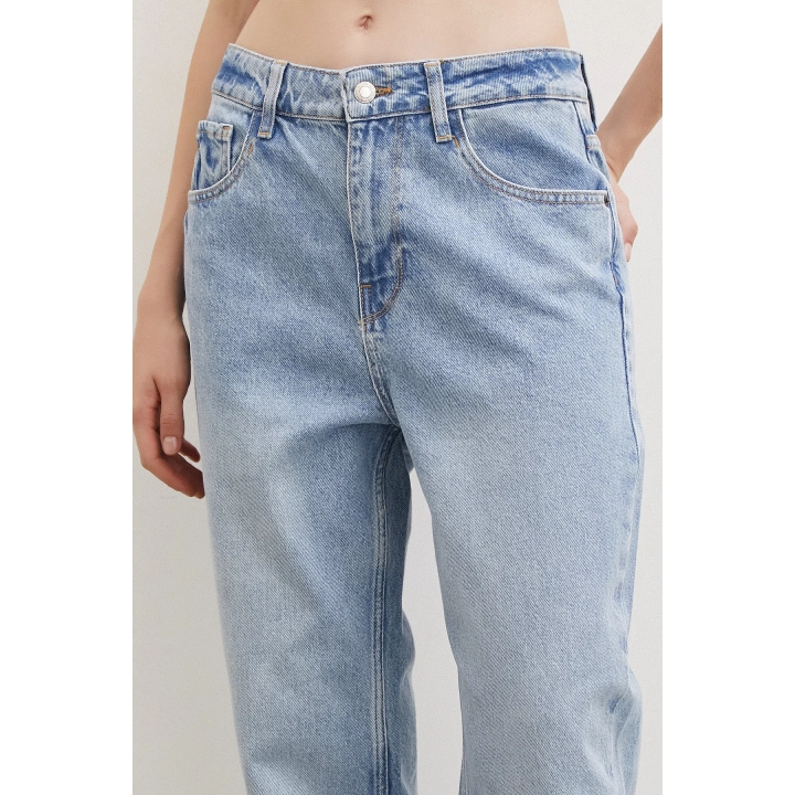 Kesik Paça Yüksek Bel Jean Buz Mavisi