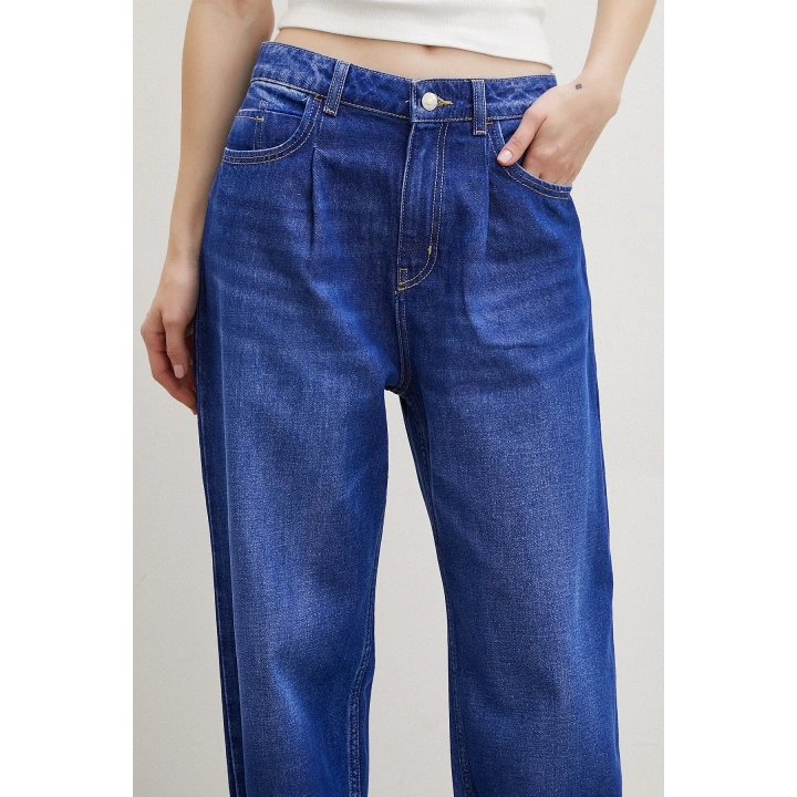 Yüksek Bel Dikişli Kesik Paça Mom Jean Mavi