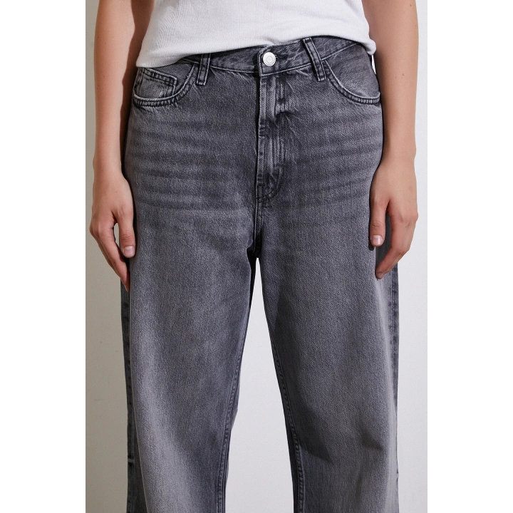 Yüksek Bel Kesik Paça Wide Leg Jean Antirasit