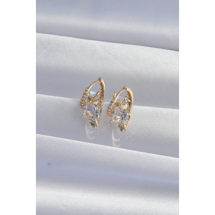 Pirinç Gold Renk İri Zirkon Taşlı Kıvrımlı Minimal Kelebekli Halka Küpe