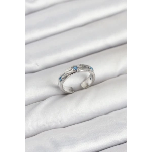 Pirinç Gümüş Renk Mavi Zirkon Taşlı Kutup Yıldızı Model Kadın Yüzük