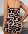 Leopar Desenli Askılı Şortlu Pijama Takımı