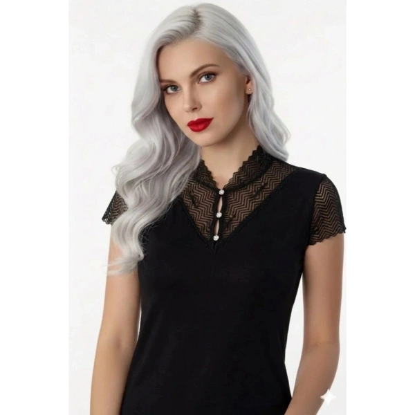 B641 Şahinler Düğmeli Dantelli Bluz