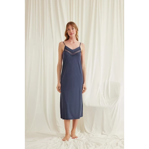 Dekolteli Yakası Ve Kolu Dantelli Sabahlık Takımı