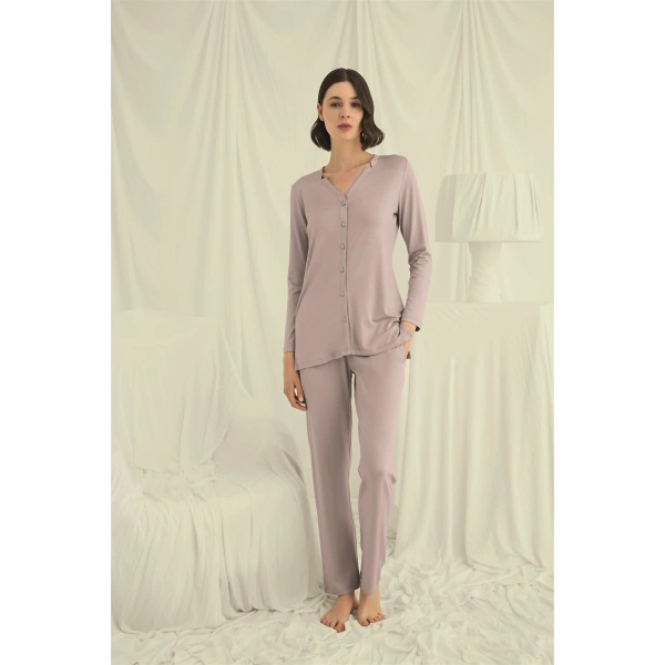 Uzun Kollu Düğmeli V Yaka Pijama Takımı