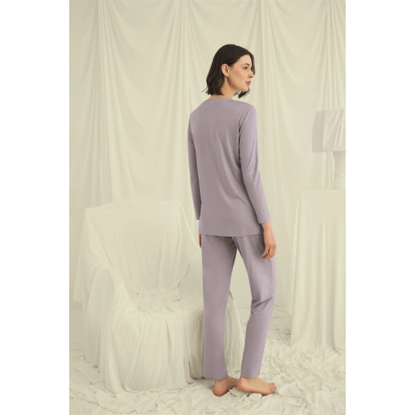 Uzun Kollu Düğmeli V Yaka Pijama Takımı