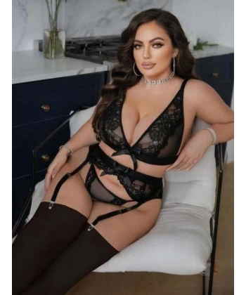 Büyük Beden Siyah Dantel İşlemeli Desteksiz Sütyenli Jartiyer Takımı