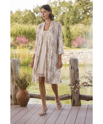 Çiçek Desenli Ve Dantelli Sabahlık Takımı