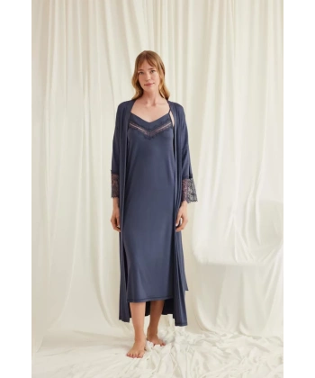 Dekolteli Yakası Ve Kolu Dantelli Sabahlık Takımı