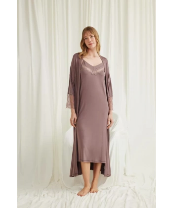 Dekolteli Yakası Ve Kolu Dantelli Sabahlık Takımı