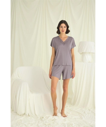 Kısa Kollu Dantelli V Yaka Şort Takımı