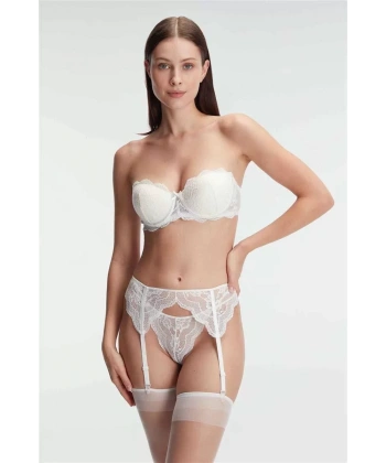 Sütyen, Jartiyer, String Ve Çorap Takımı