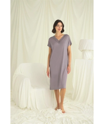 Yakası Dantelli Kısa Kollu Gecelik