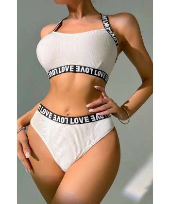 Kadın Beyaz Çapraz Sırt Ve Love Yazı Detaylı Iç Çamaşır Takımı