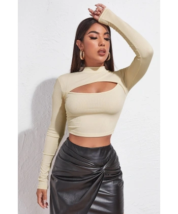 Kadın Ekru Göğüs Dekolteli Uzun Kollu Cut Out Crop Top Bluz