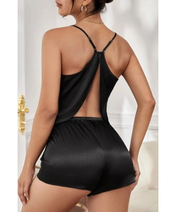 Kadın Siyah Asimetrik Sırt Dekolte Detaylı Şık Şortlu Gecelik Takım