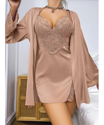 Özel Tasarım Dantel İşlemeli Şık Göğüs Dekolteli Sabahlıklı 2li Saten Gecelik Takımı