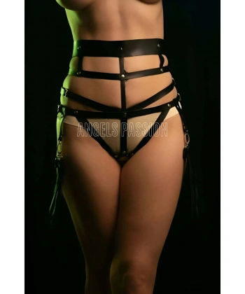 Püskül Detaylı Siyah Deri Fantazi Külot Harness