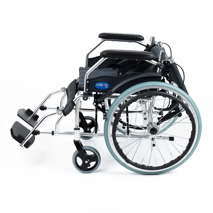 Comfort Plus Tekerlekli Sandalye Füme | Eloksal Kaplı Alüminyum Şase, Kompakt Katlanabilir Yapı, Refakatçi Frenli, KY863LAJ-A20