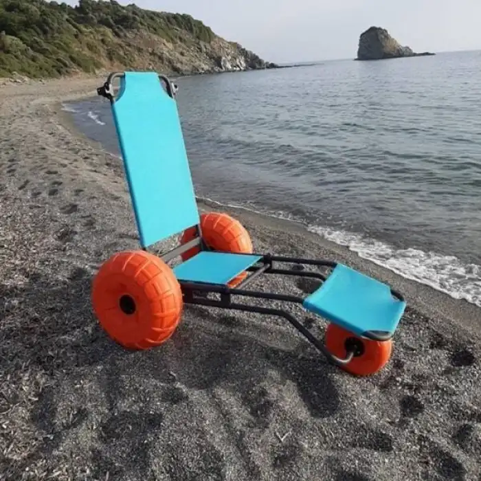 Engelli Plaj Sandalyesi | 3 Tekerlekli, Hafif, CE Belgeli Kolçaksız ve Korozyona Dayanıklı Tasarım