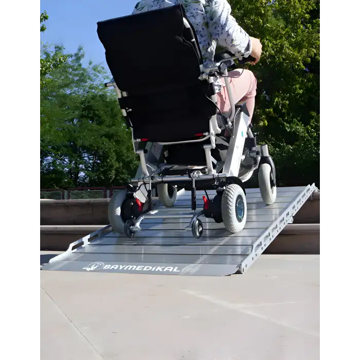 Engelli Rampası | Katlanır, Portatif, Kaymaz Yüzeyli, Yüksek Taşıma Kapasiteli 180x75cm