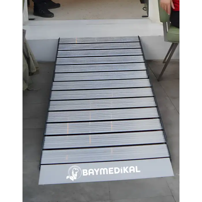 Engelli Rampası | Katlanır, Portatif, Kaymaz Yüzeyli, Yüksek Taşıma Kapasiteli 180x75cm