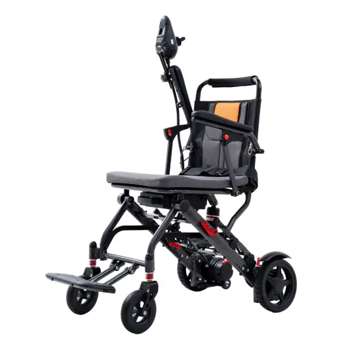 Poylin Hafif Akülü Tekerlekli Sandalye | Katlanabilir, Akıllı Joystick ve Süspansiyon Destekli P198