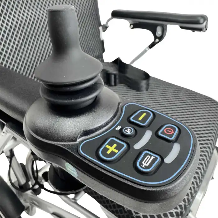 Römer Akülü Tekerlekli Sandalye|Hafif Lityum Batarya, Katlanabilir, Bluetooth Özellikli Tasarım R112