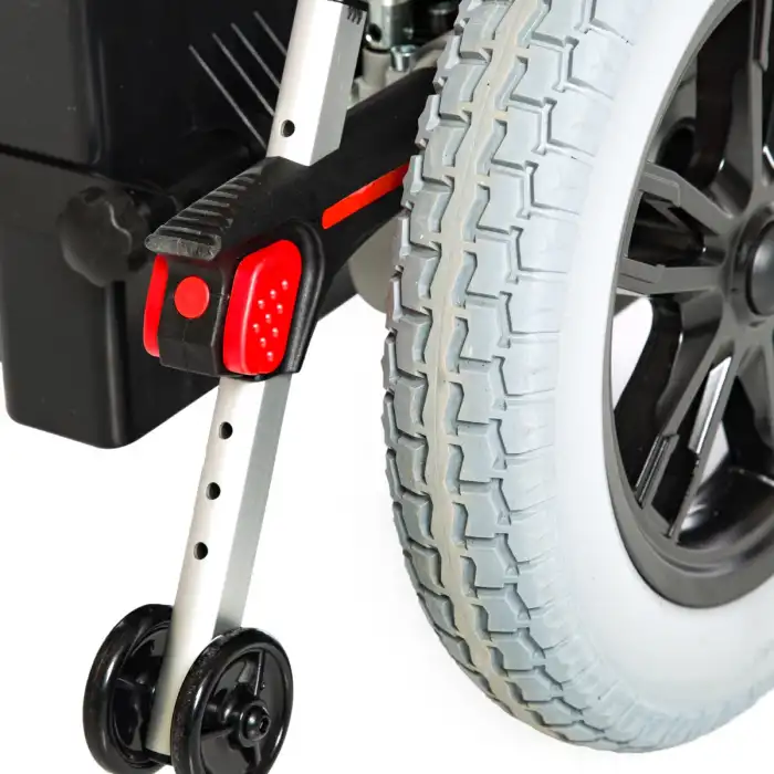 Römer Akülü Tekerlekli Sandalye | Katlanabilir Güçlendirilmiş Şase,320W Motor ve Ergonomik Yapı R105