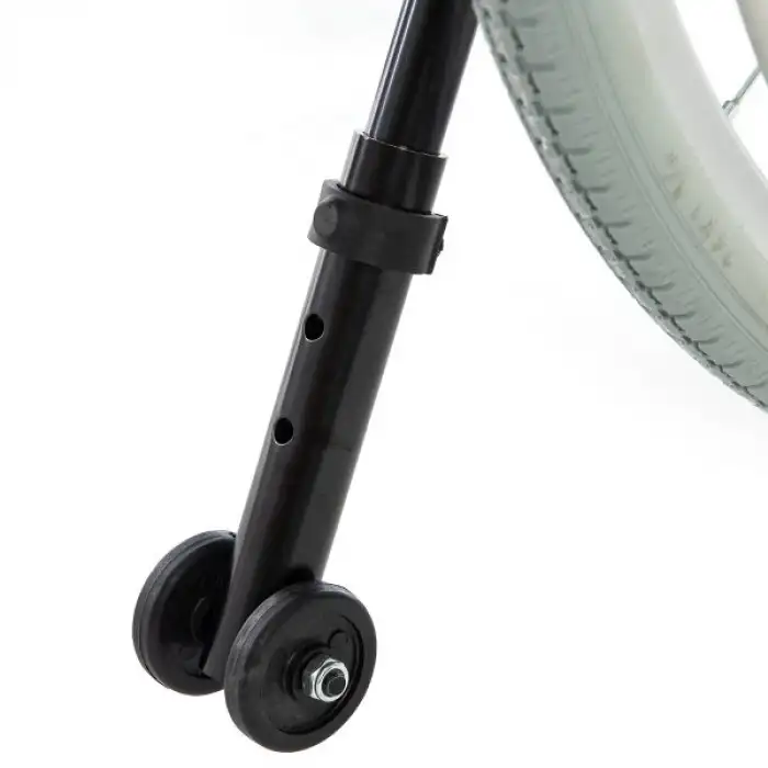 Römer Alüminyum Manuel Tekerlekli Sandalye | Katlanabilir, 6 Tekerlekli ve Baldır Destekli R225