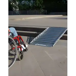 Engelli Rampası | Katlanır, Portatif, Kaymaz Yüzeyli, Yüksek Taşıma Kapasiteli 300x90cm