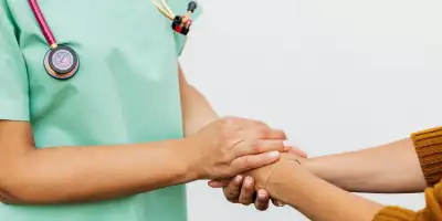 Hasta Bakımında İş Güvenliği: Maskeden Eldivenlere